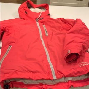Women’s llbean ski jacket